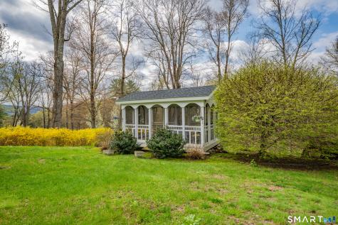 27 Highland Avenue New Hartford CT 06057