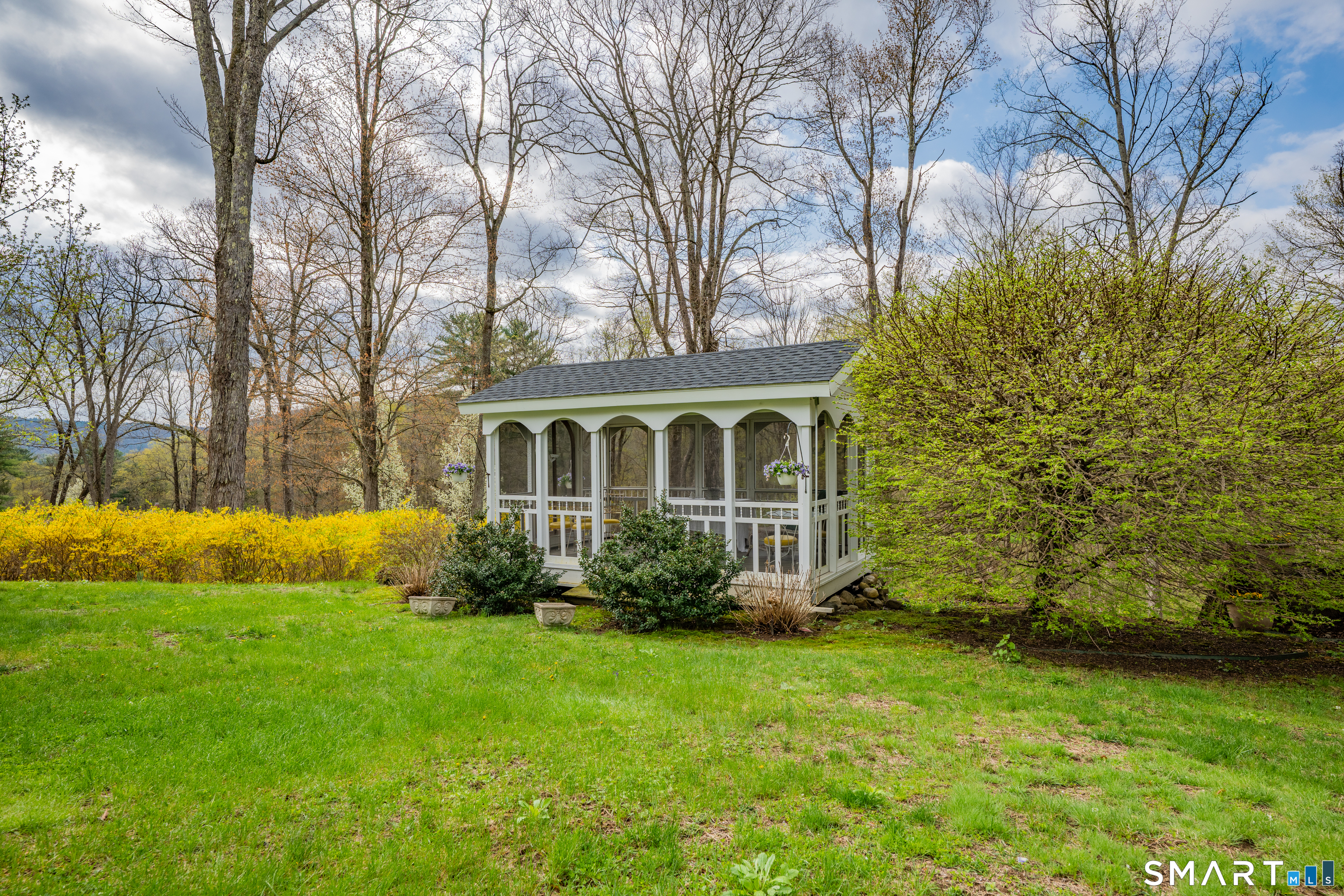 27 Highland Avenue New Hartford CT 06057