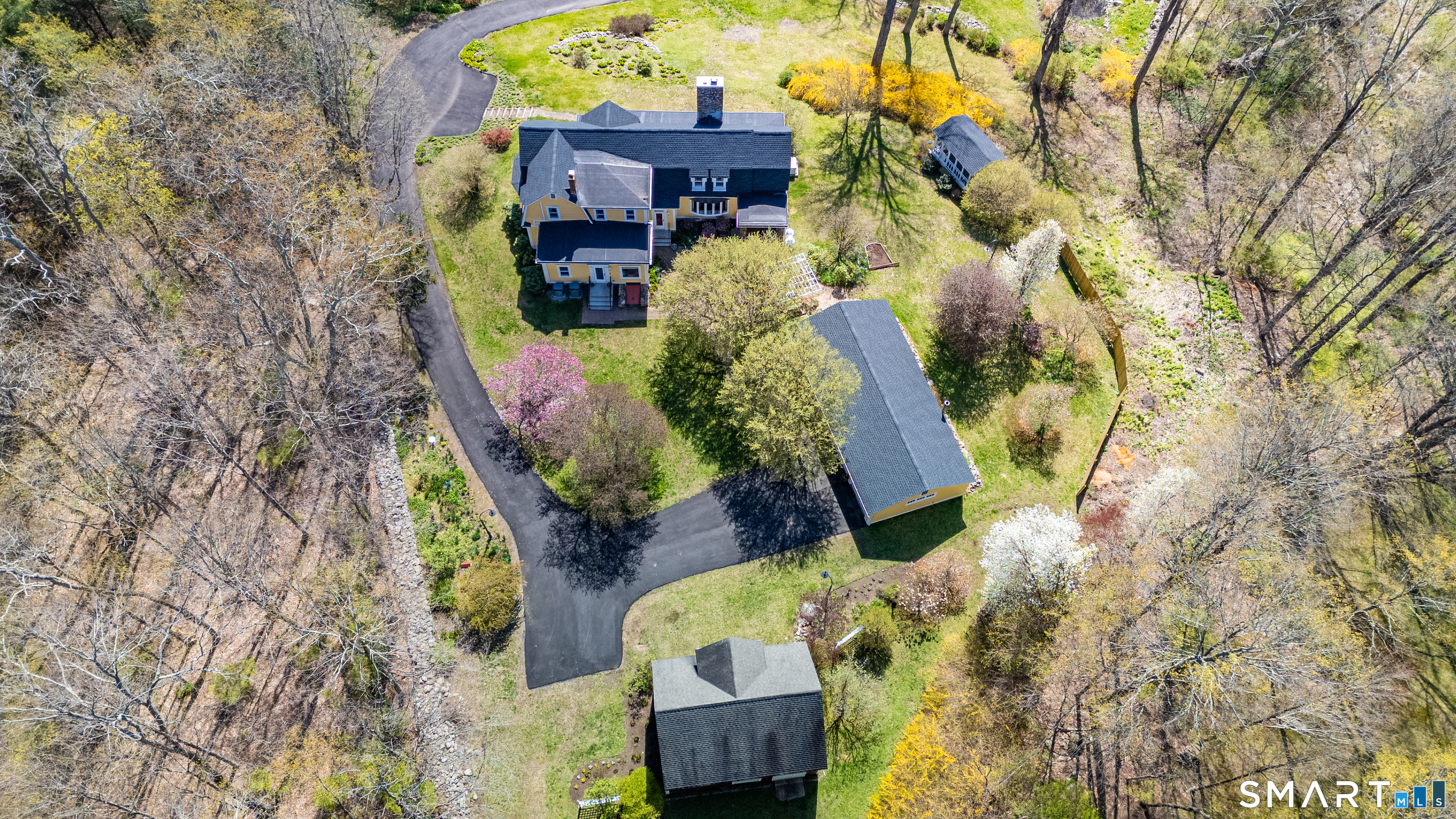 27 Highland Avenue New Hartford CT 06057