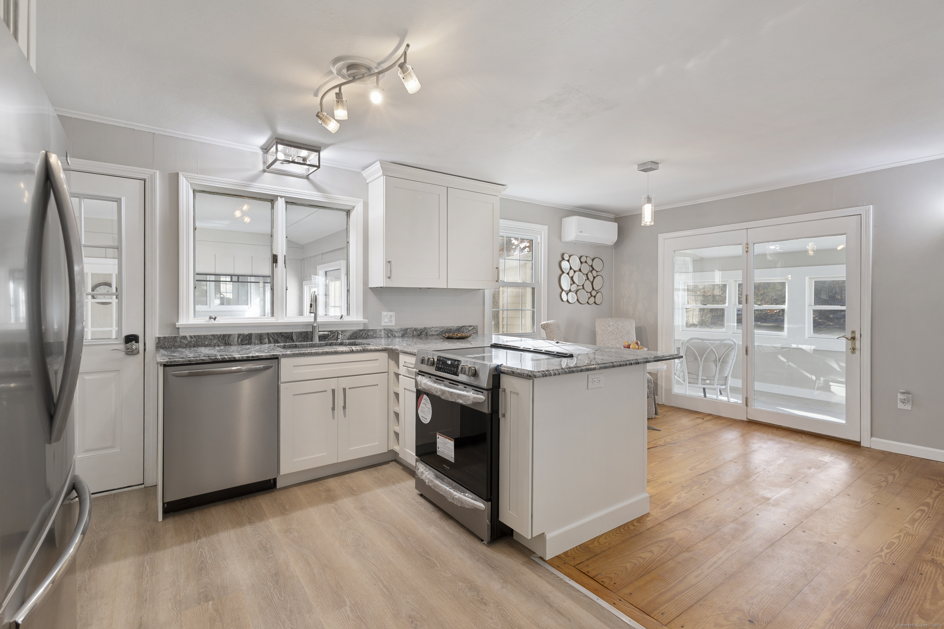 60 Indian Spring Road Woodstock CT 06281