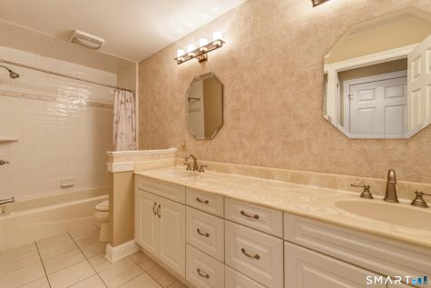 122 Lower Road Guilford CT 06437