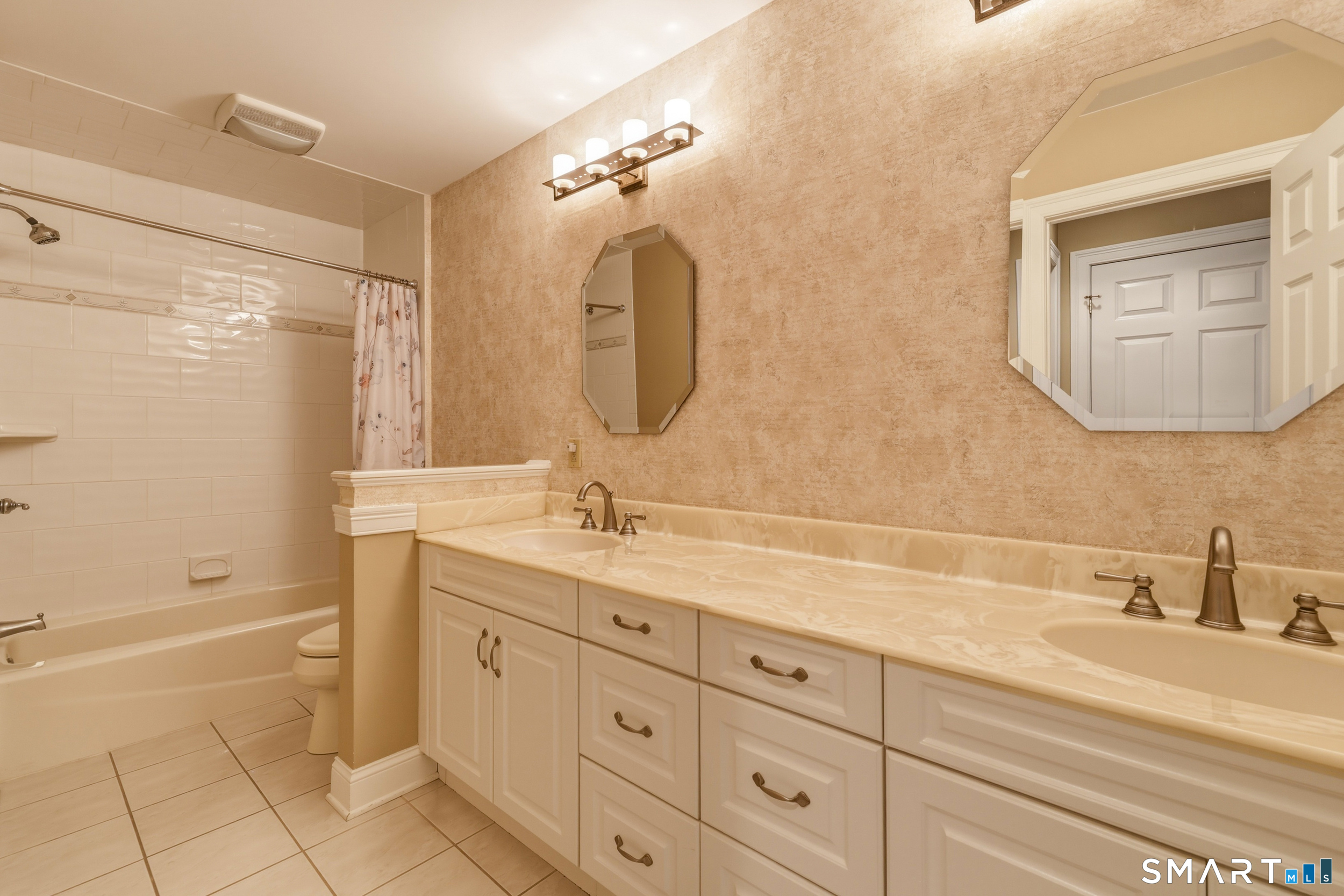 122 Lower Road Guilford CT 06437