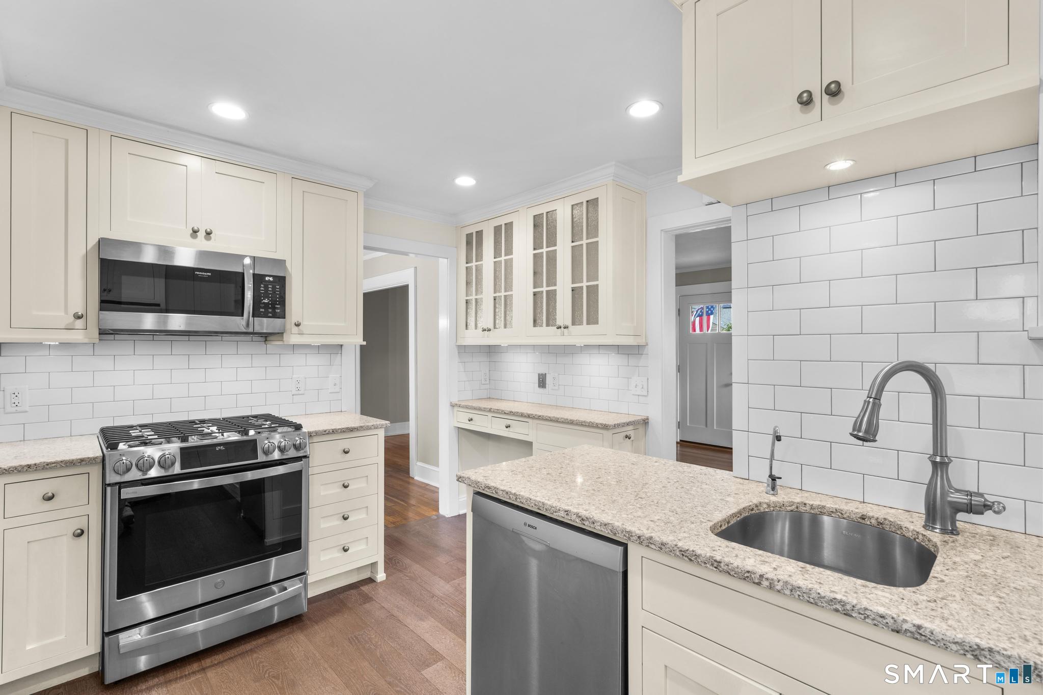 16 Lindsey Avenue Stamford CT 06905