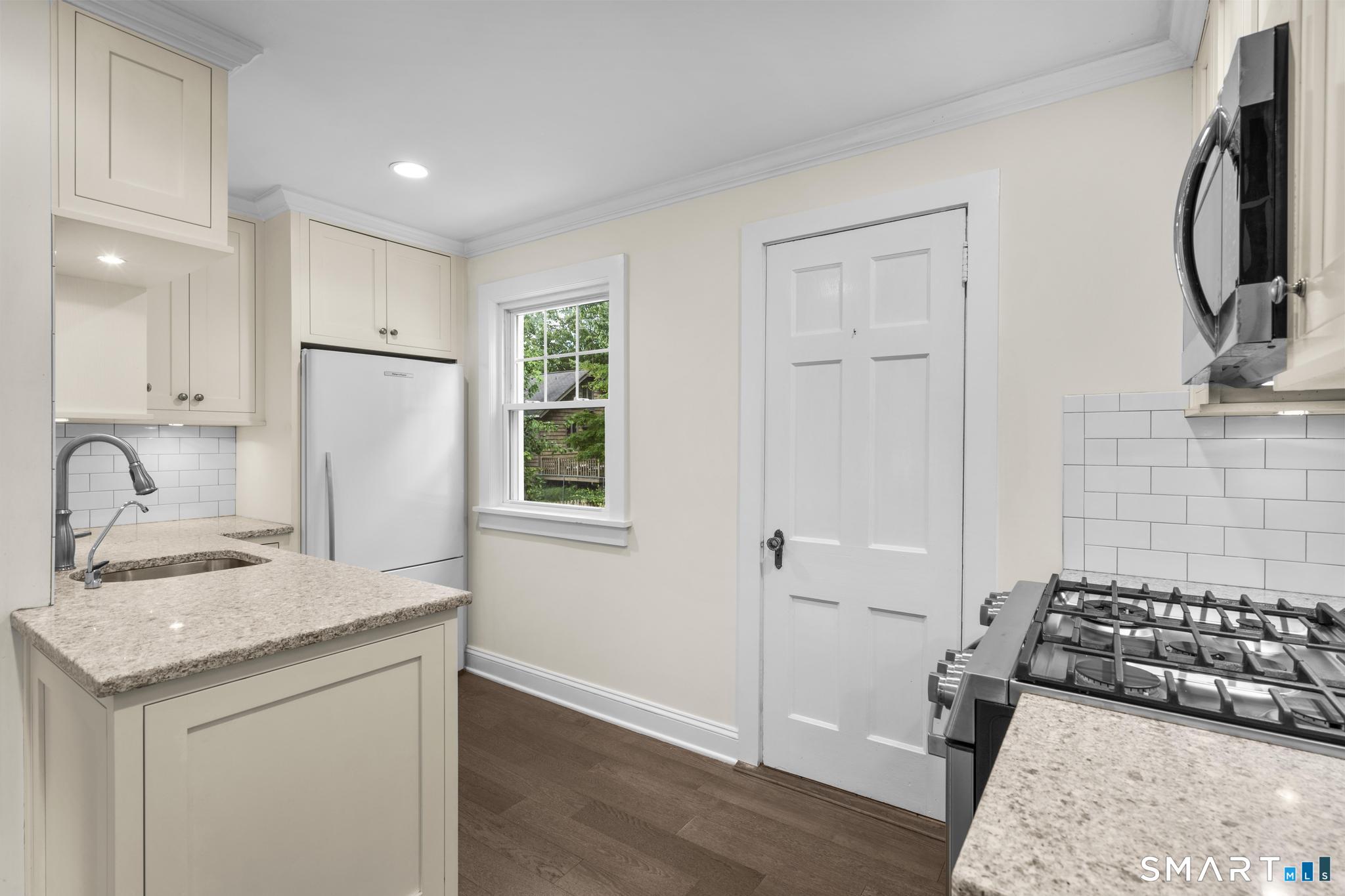 16 Lindsey Avenue Stamford CT 06905