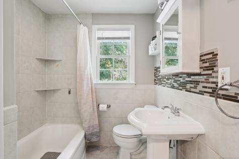 22 Lake Road Woodbury CT 06798