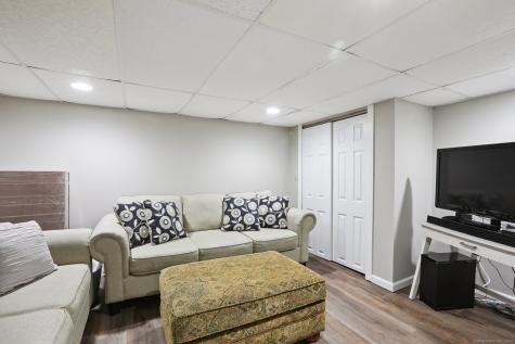 22 Lake Road Woodbury CT 06798