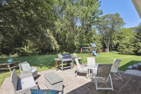 22 Lake Road Woodbury CT 06798