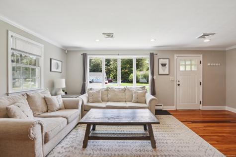 22 Lake Road Woodbury CT 06798