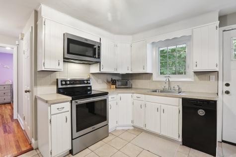 22 Lake Road Woodbury CT 06798