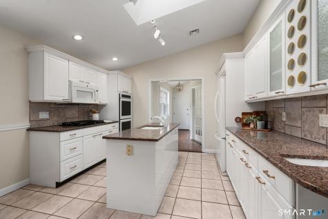 20 Prindiville Avenue Waterford CT 06385