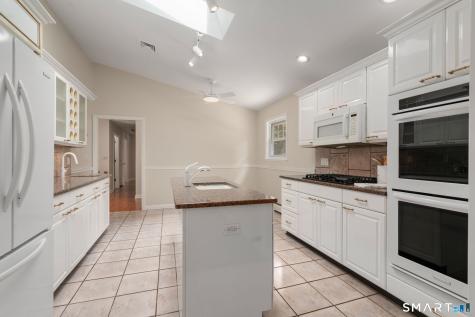 20 Prindiville Avenue Waterford CT 06385
