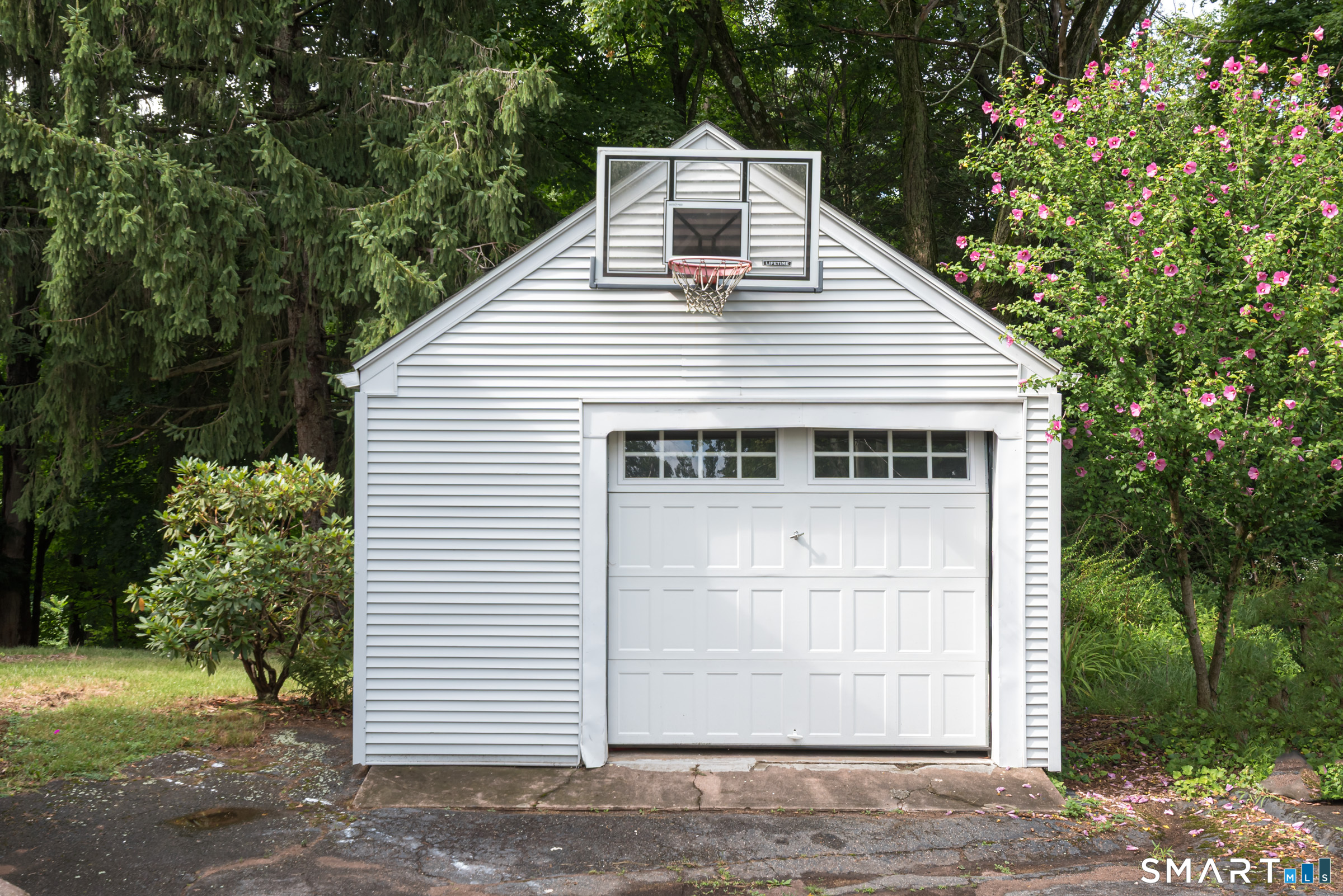 199 Woodbridge Street Manchester CT 06042