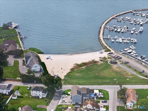 1324 Boston Post Road Old Saybrook CT 06475