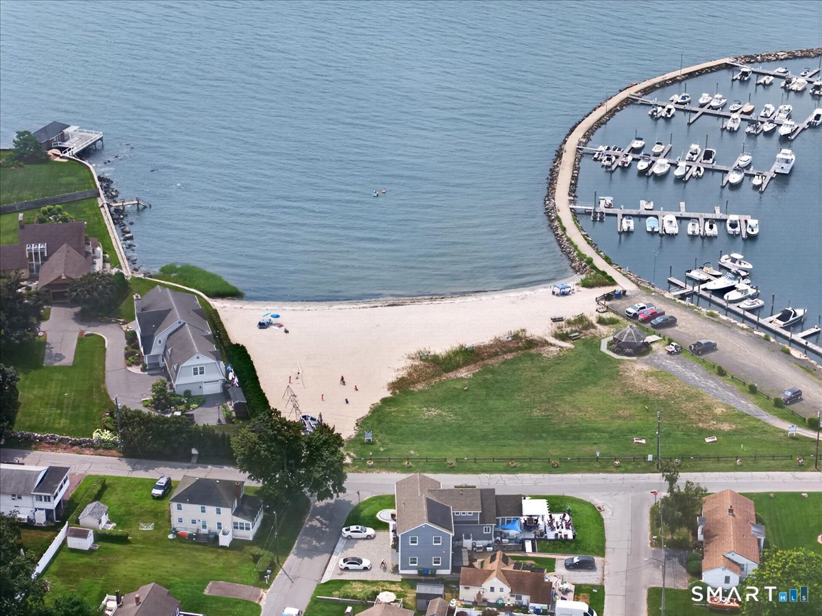 1324 Boston Post Road Old Saybrook CT 06475