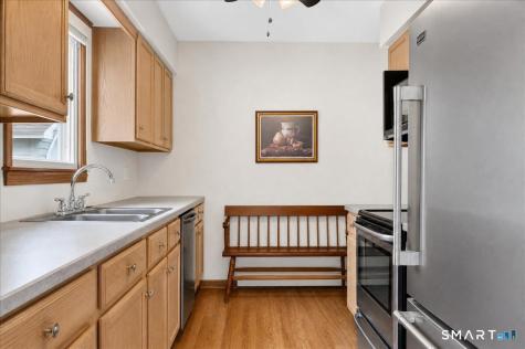 1324 Boston Post Road Old Saybrook CT 06475