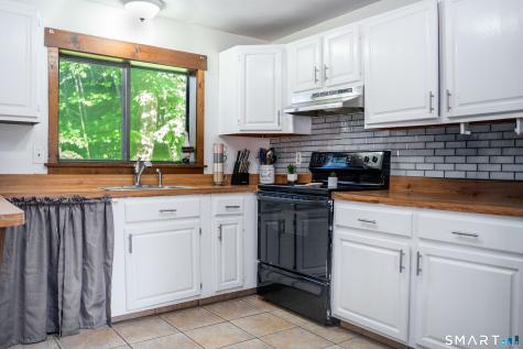 51 Valley Drive Naugatuck CT 06770