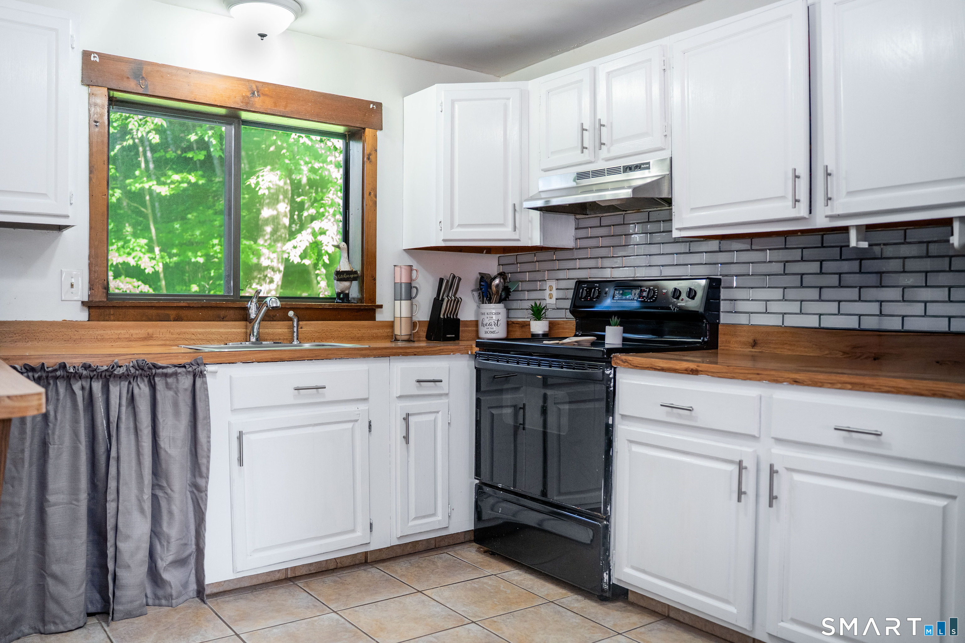 51 Valley Drive Naugatuck CT 06770