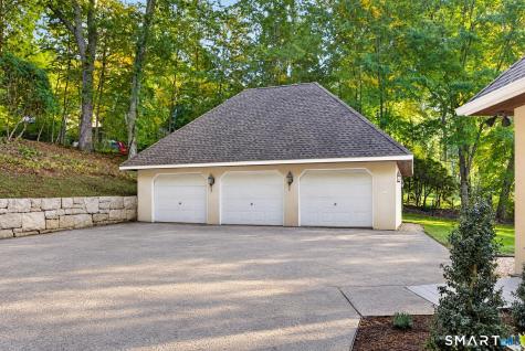 87 Cove Road Lyme CT 06371