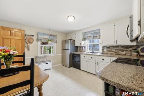 23 Ellis Street Windsor Locks CT 06096