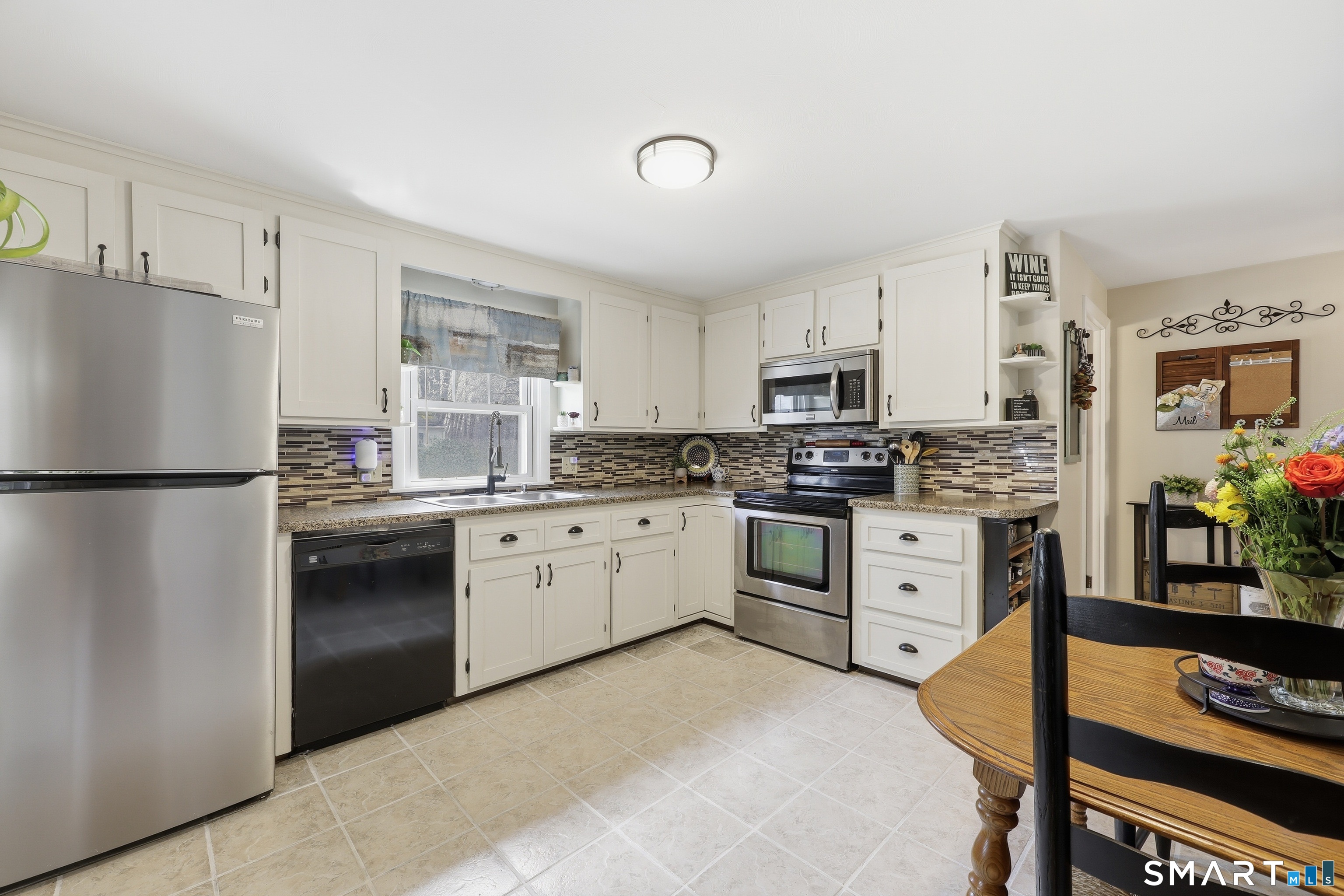 23 Ellis Street Windsor Locks CT 06096