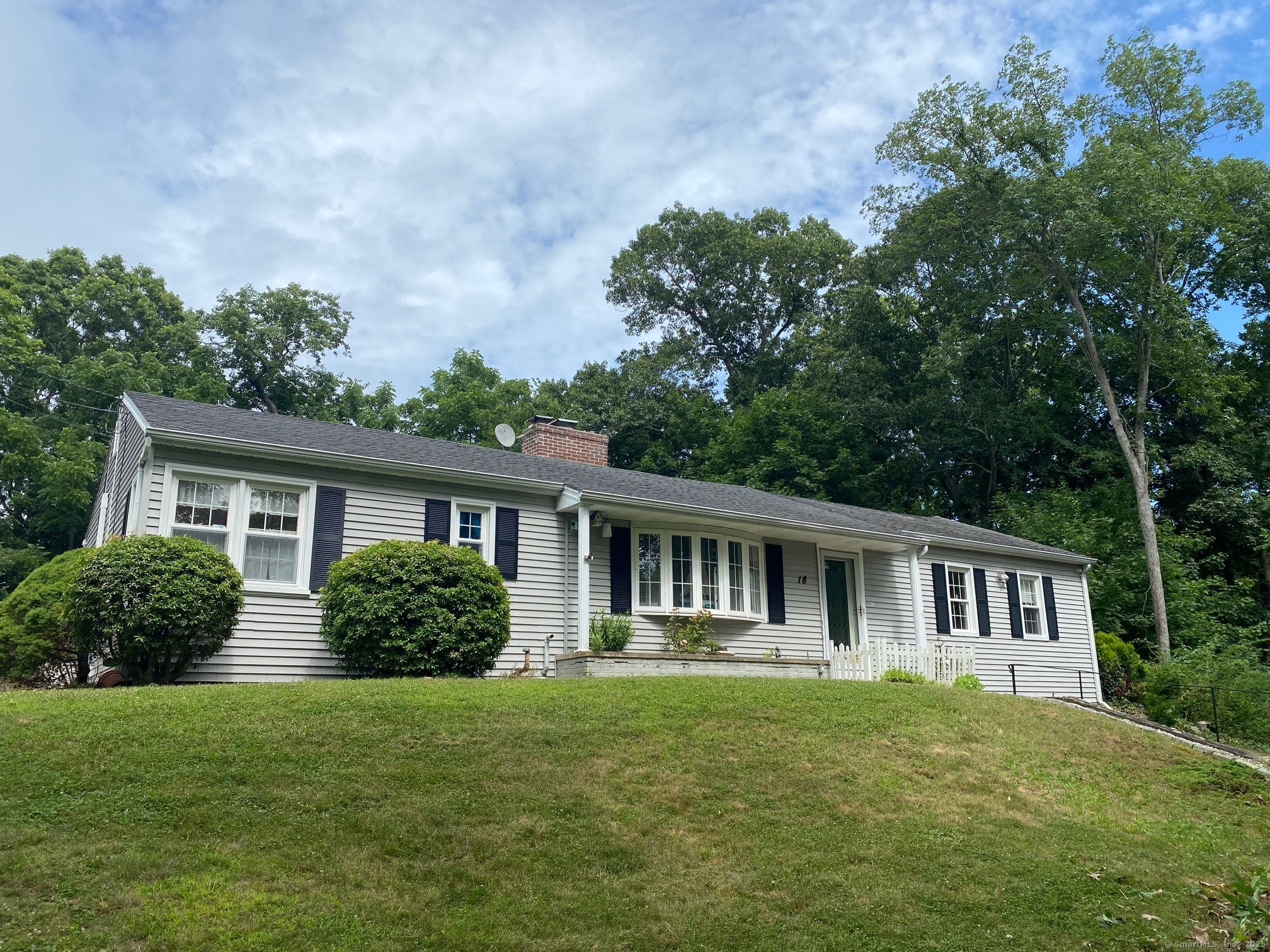 18 Beach Park Road Clinton CT 06413