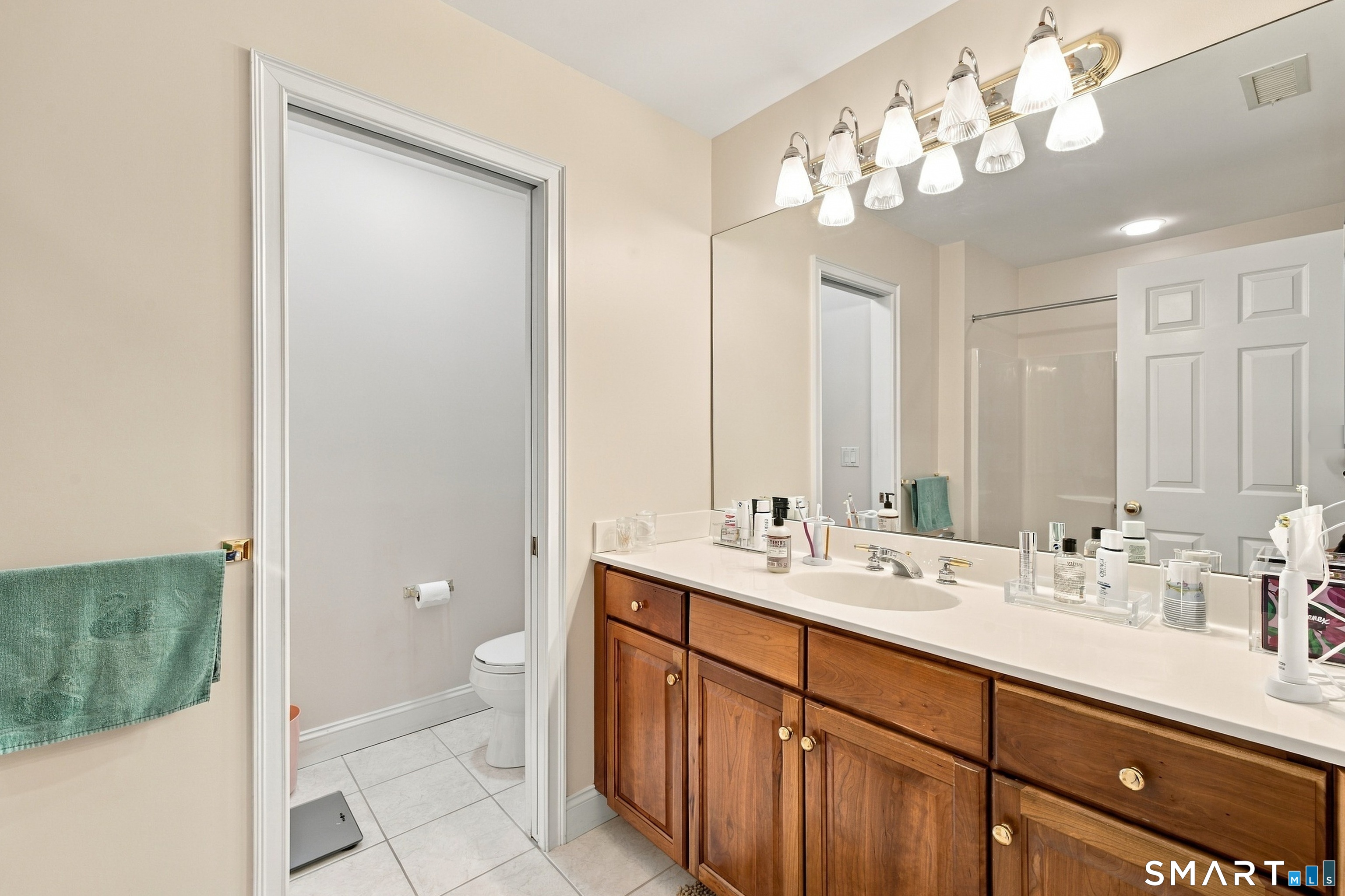 107 Randi Drive Madison CT 06443