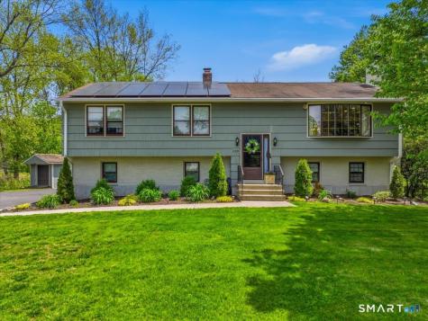 128 Spring Road North Haven CT 06473