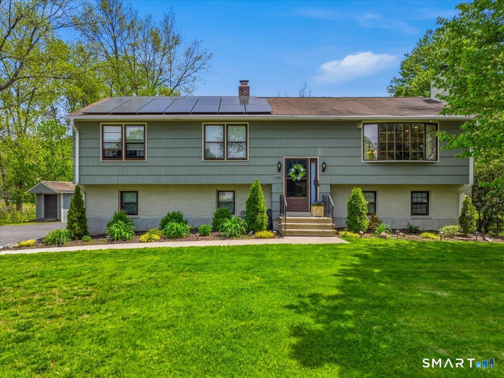 128 Spring Road North Haven CT 06473