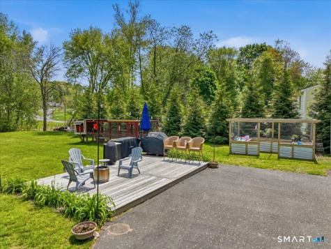 128 Spring Road North Haven CT 06473
