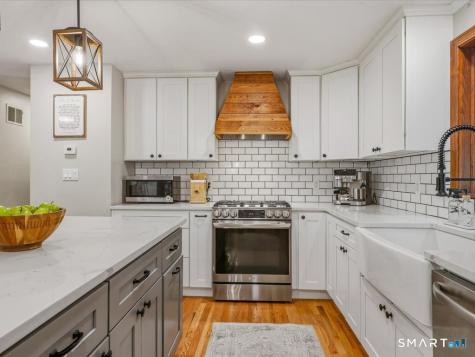 128 Spring Road North Haven CT 06473
