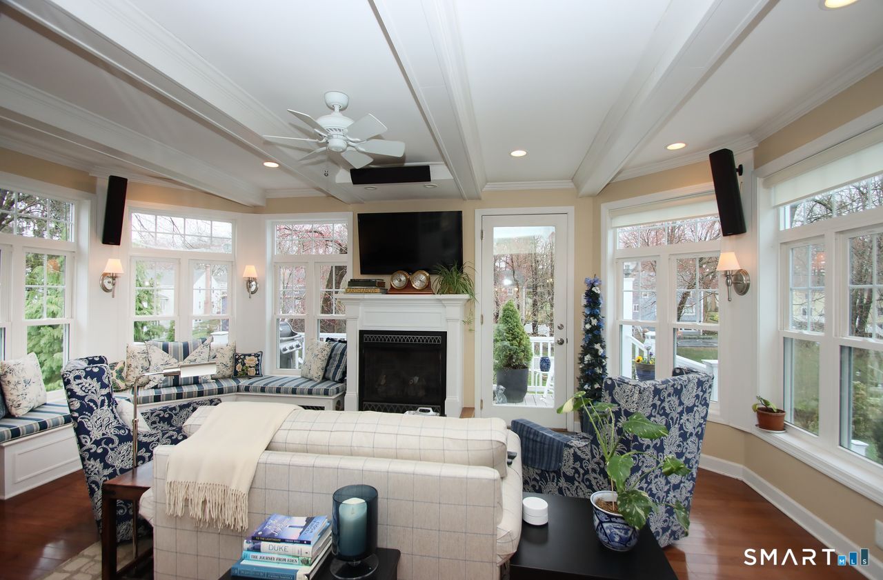 22 Trotwood Drive West Hartford CT 06117