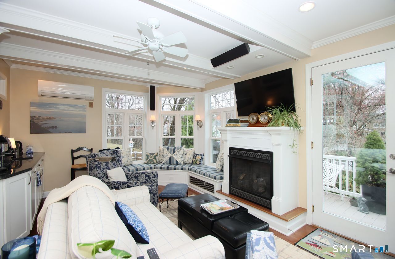 22 Trotwood Drive West Hartford CT 06117