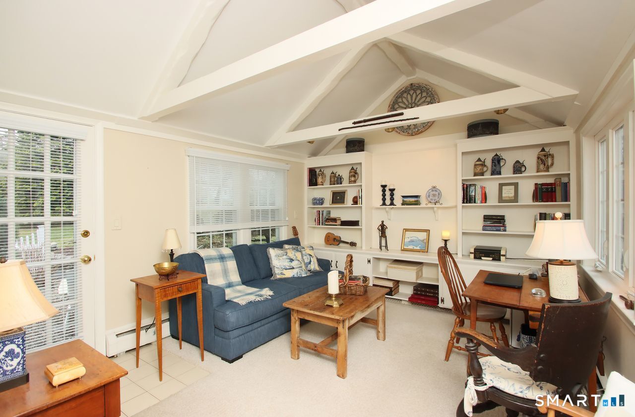 22 Trotwood Drive West Hartford CT 06117