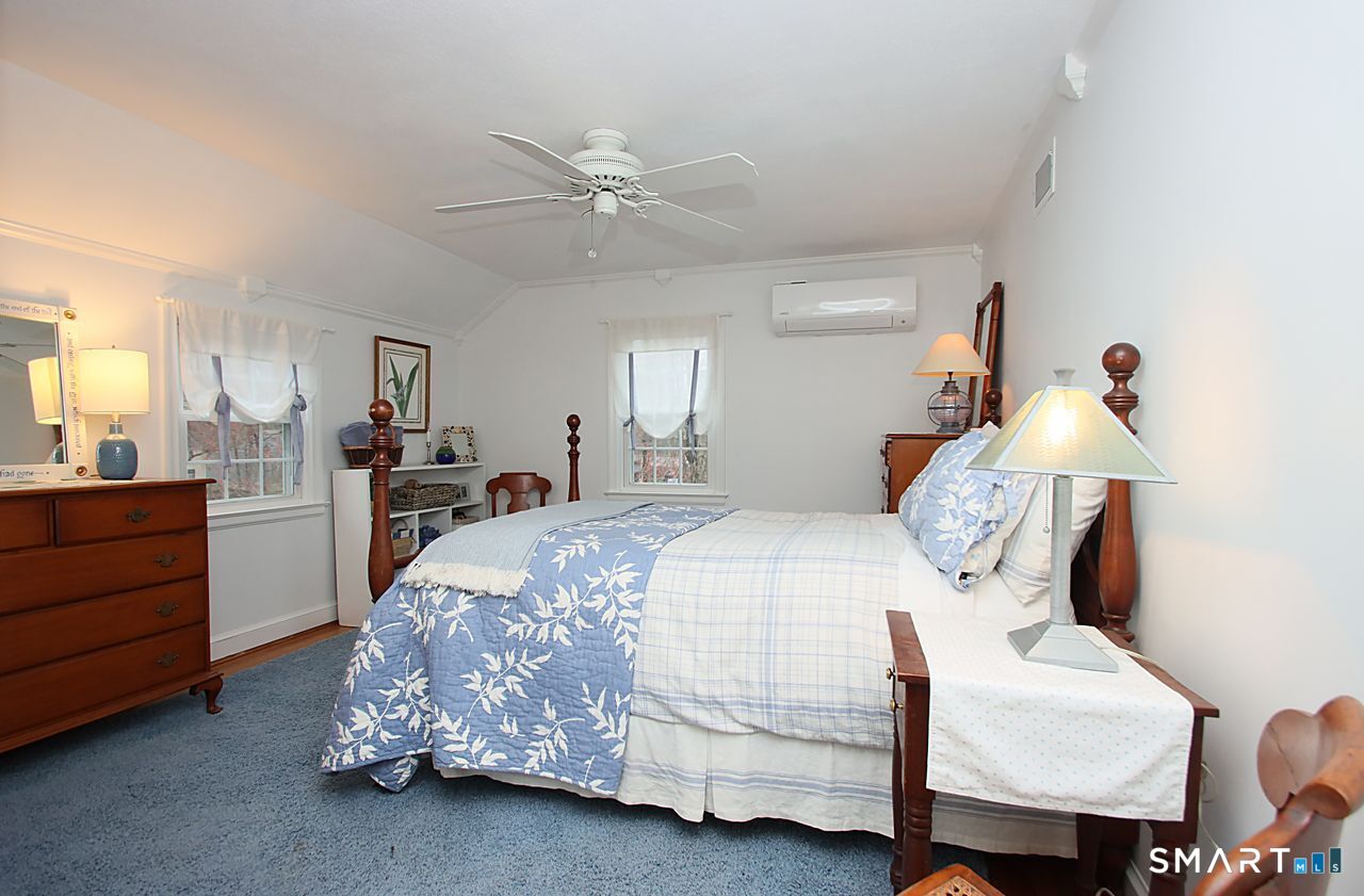 22 Trotwood Drive West Hartford CT 06117