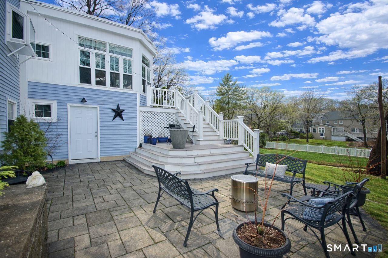 22 Trotwood Drive West Hartford CT 06117