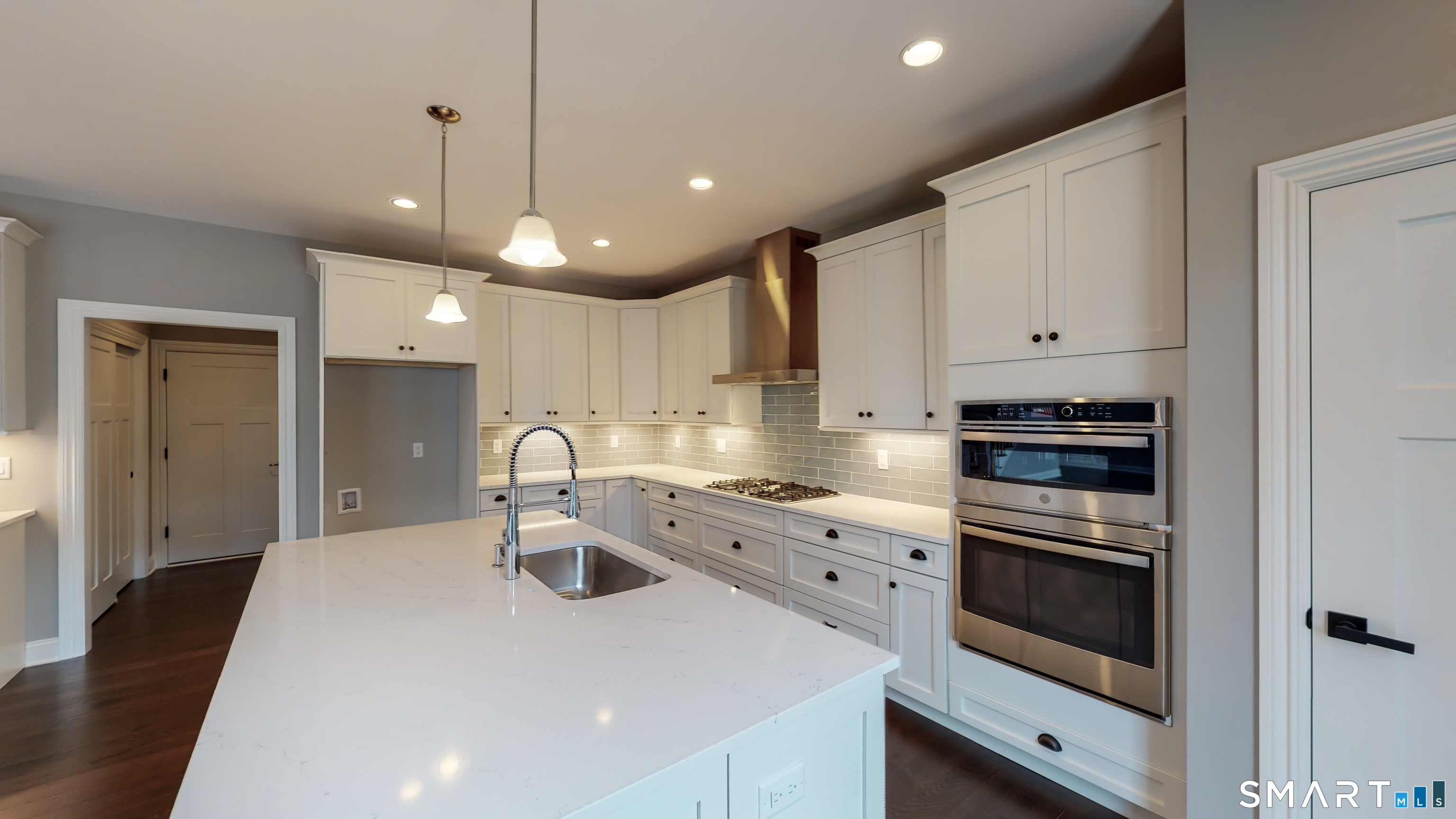 2 Twin Valley Road East Lyme CT 06333