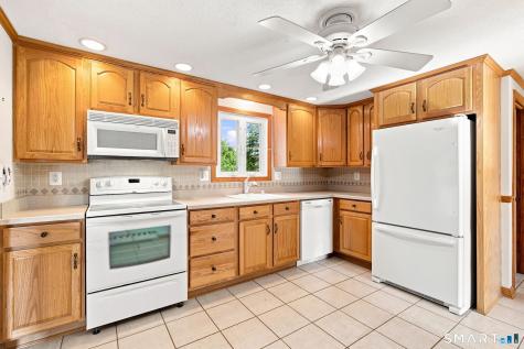 30 Bridge Street Ellington CT 06029