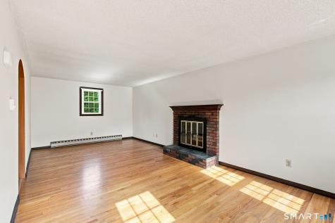 30 Bridge Street Ellington CT 06029