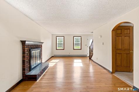 30 Bridge Street Ellington CT 06029