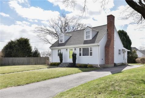 31 Cambridge Street Fairfield CT 06824