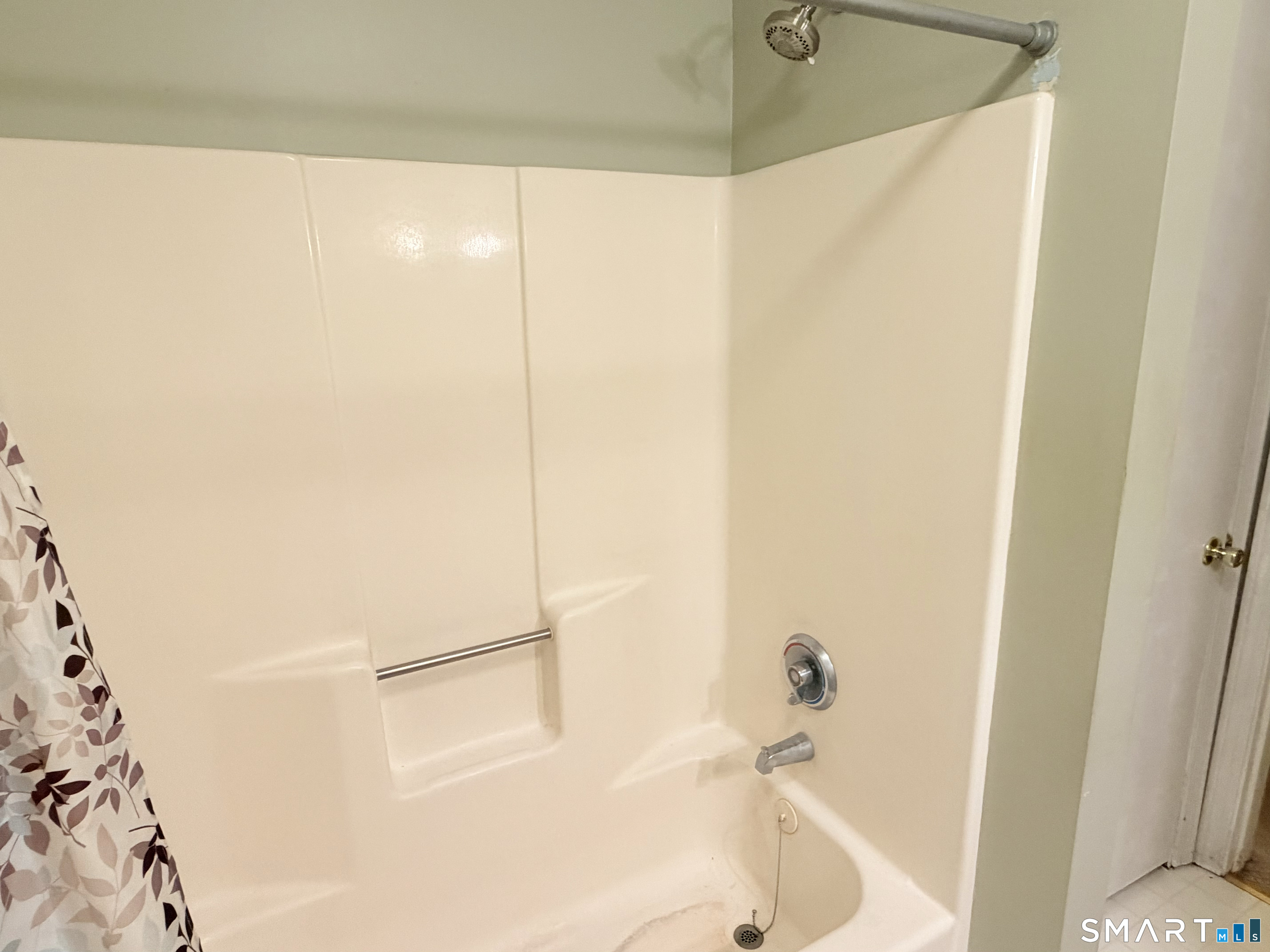 77 Evergreen Avenue Hamden CT 06518