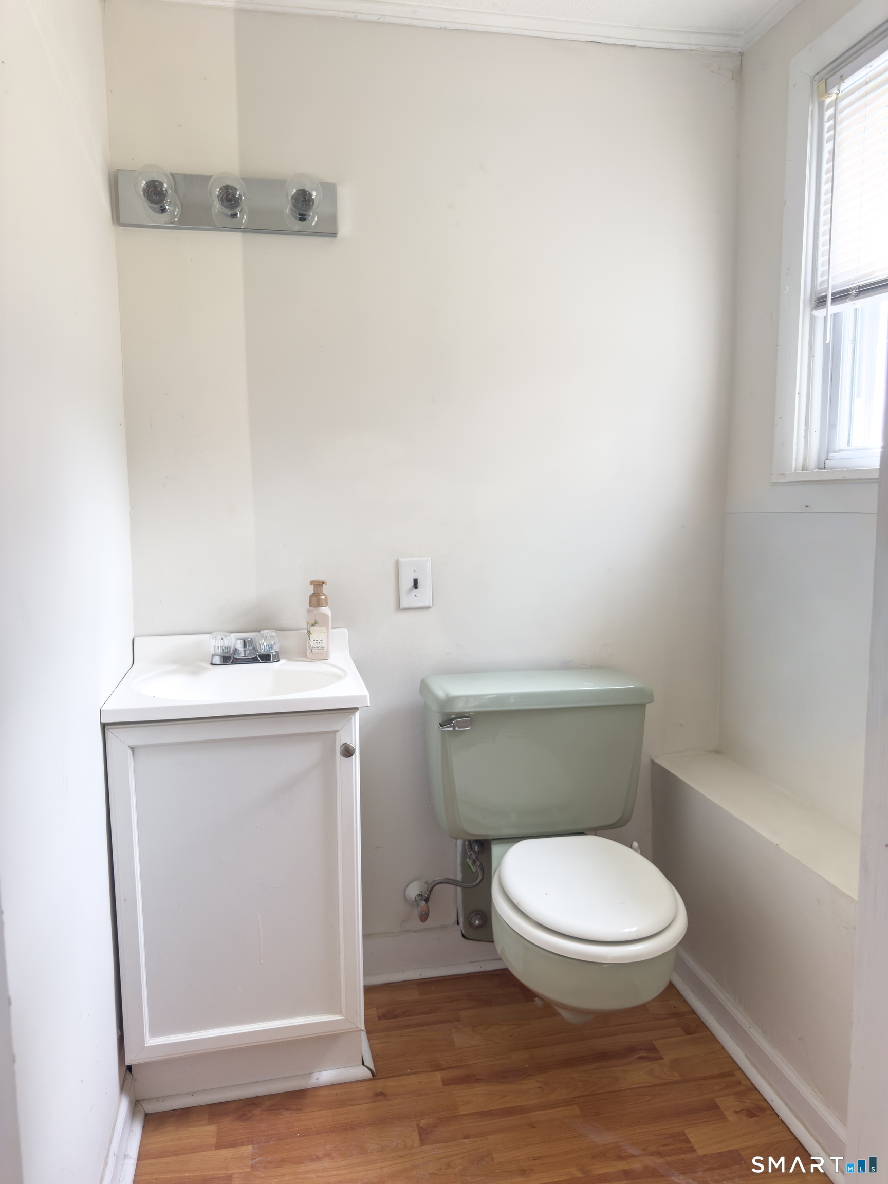 5 Old Farm Drive Newington CT 06111