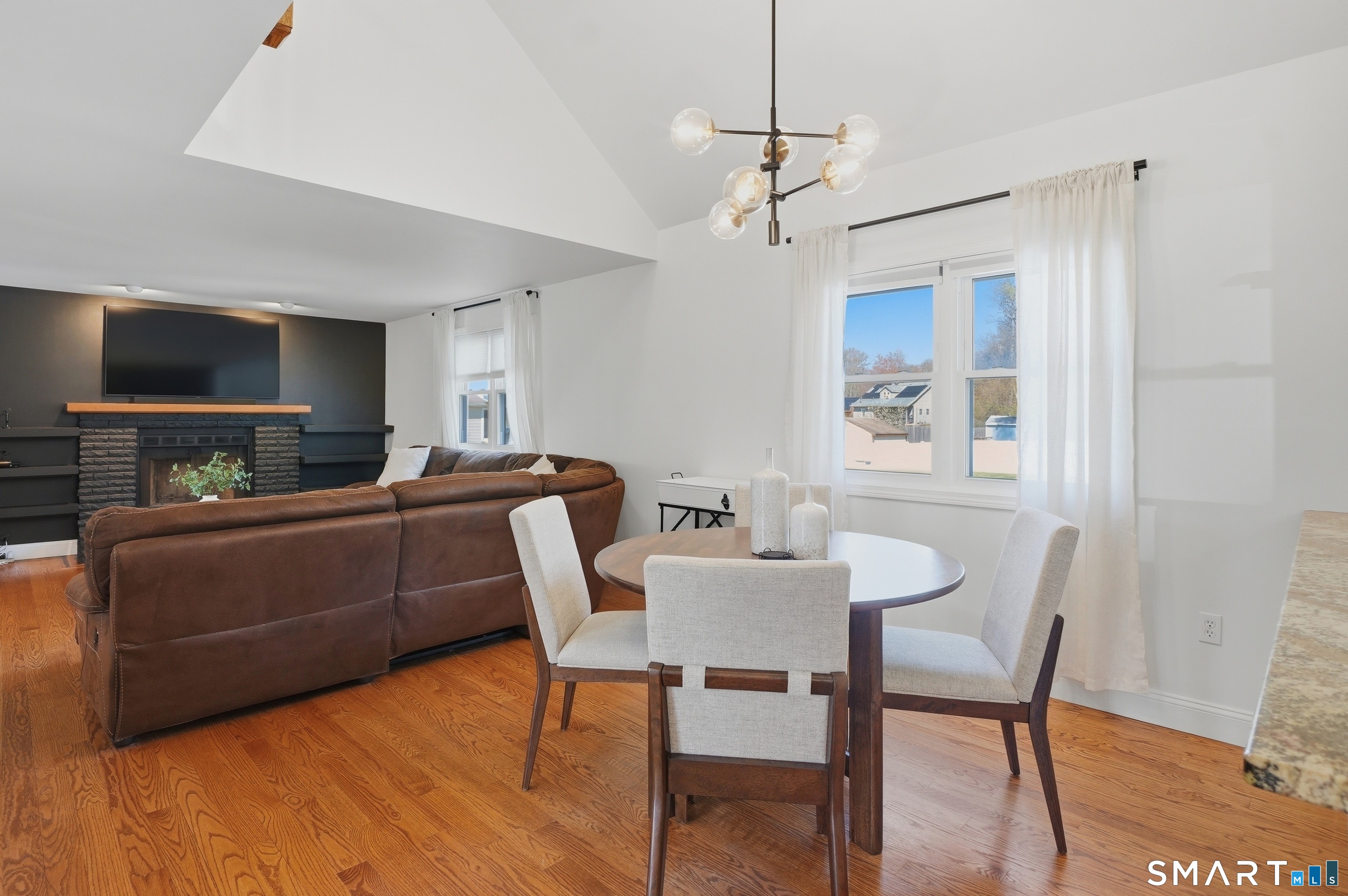 17 Melody Lane East Hartford CT 06118