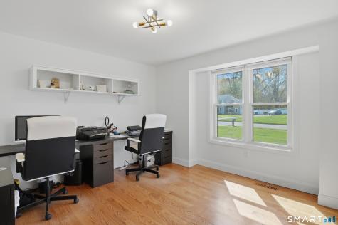 17 Melody Lane East Hartford CT 06118