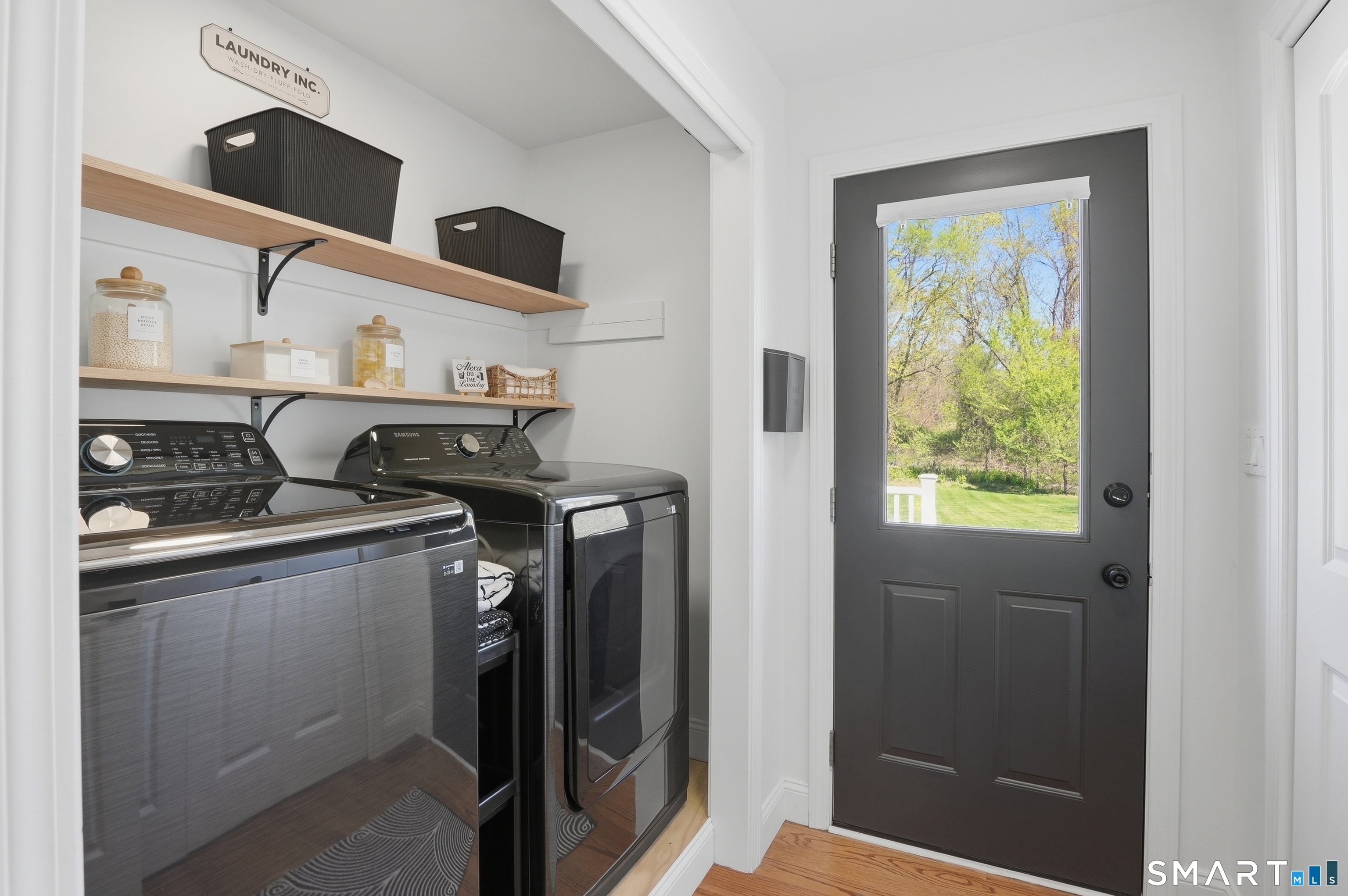 17 Melody Lane East Hartford CT 06118