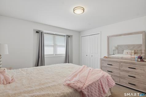 17 Melody Lane East Hartford CT 06118