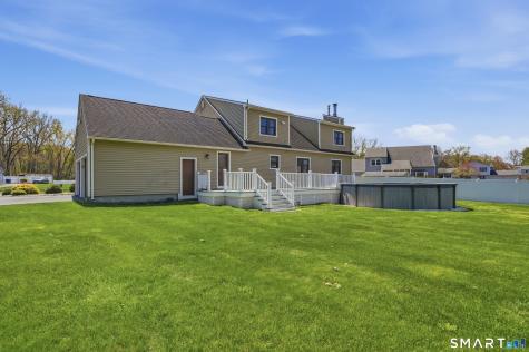 17 Melody Lane East Hartford CT 06118
