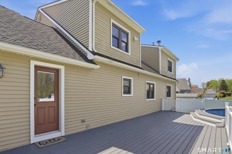 17 Melody Lane East Hartford CT 06118