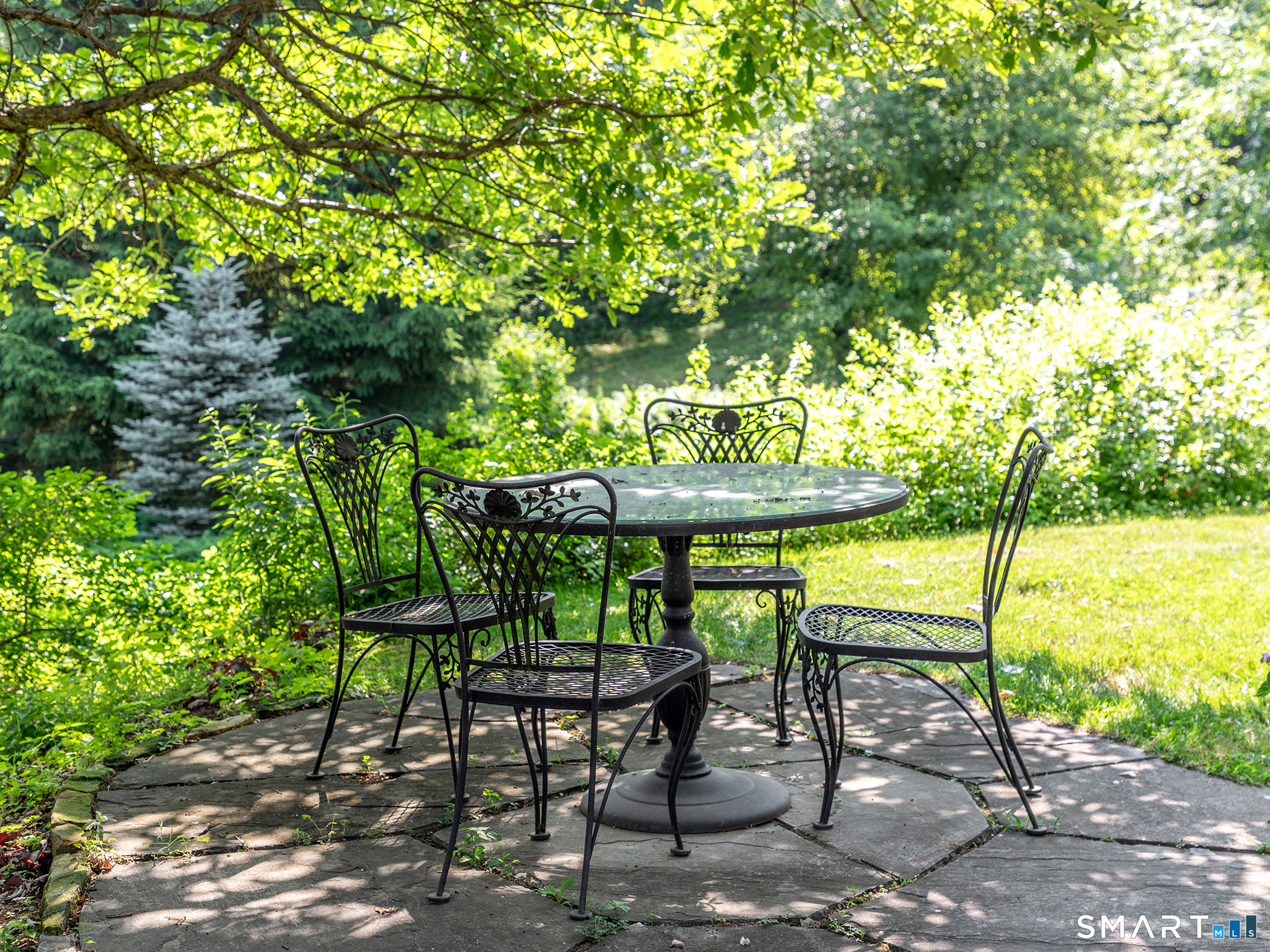 35 Schoolhouse Road Roxbury CT 06783