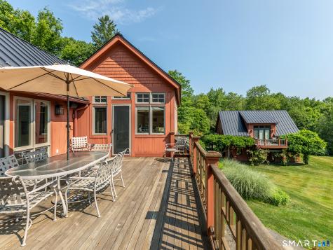35 Schoolhouse Road Roxbury CT 06783